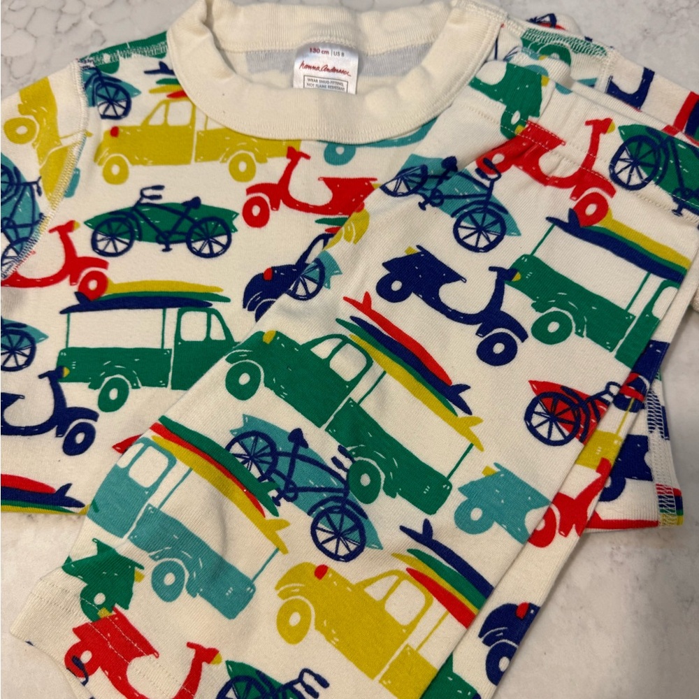 Hanna Andersson Vintage Beach Pajama Set (t shirt and shorts)